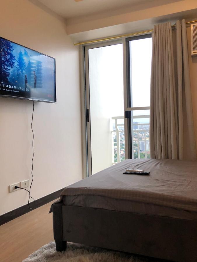 The Celandine By Dmci Homes Caloocan Экстерьер фото