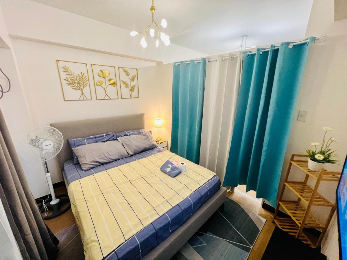 The Celandine By Dmci Homes Caloocan Экстерьер фото