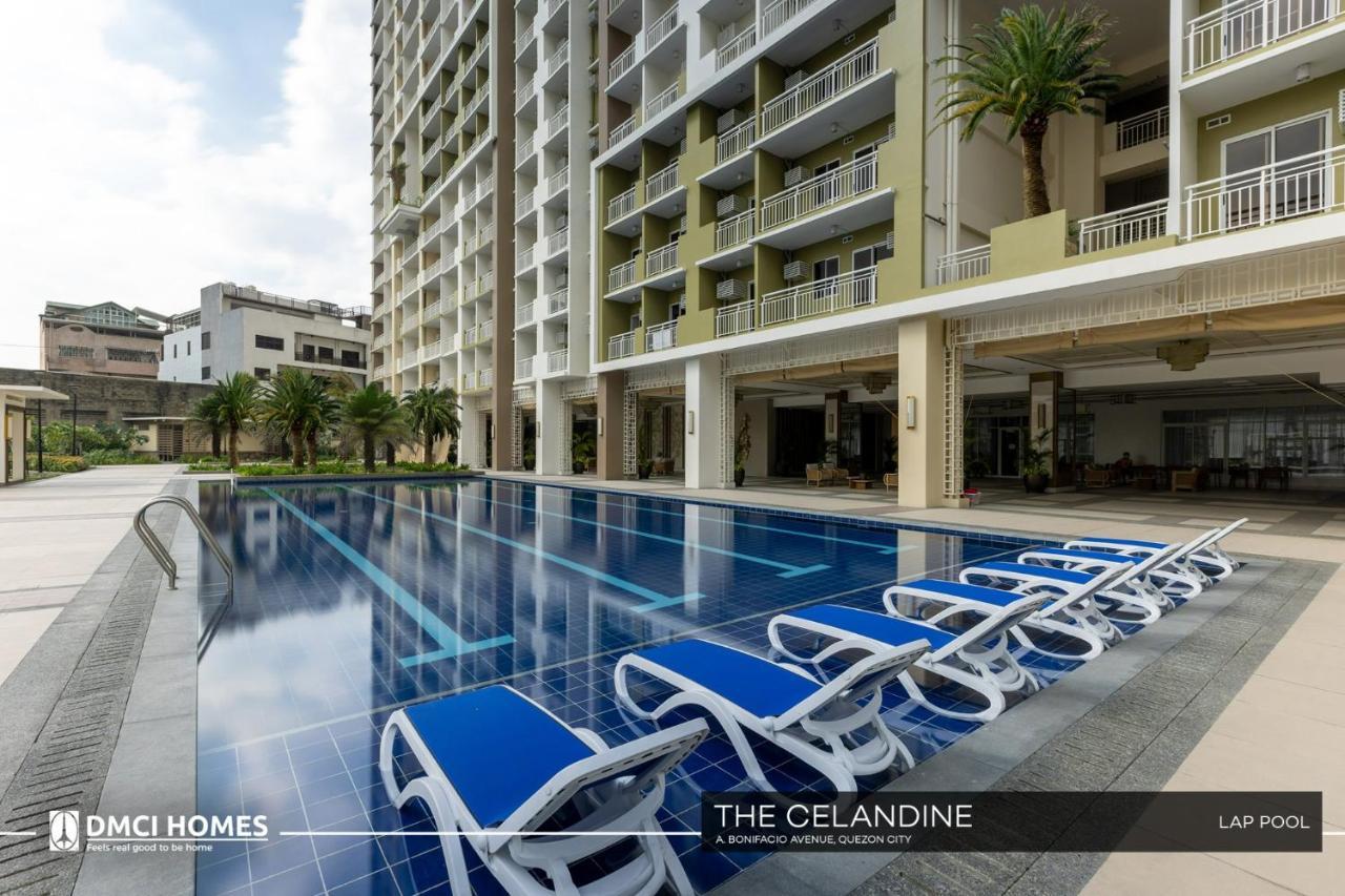 The Celandine By Dmci Homes Caloocan Экстерьер фото