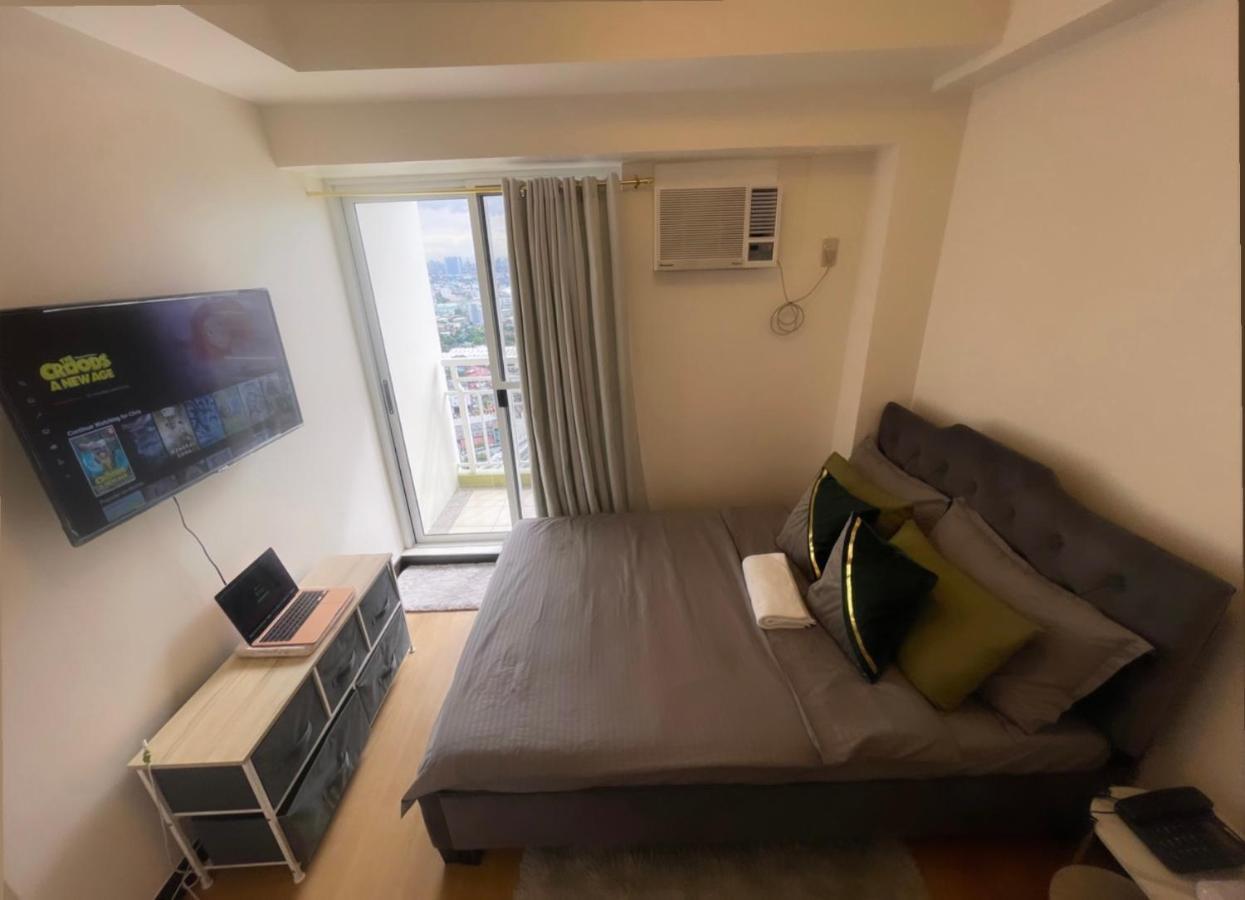 The Celandine By Dmci Homes Caloocan Экстерьер фото