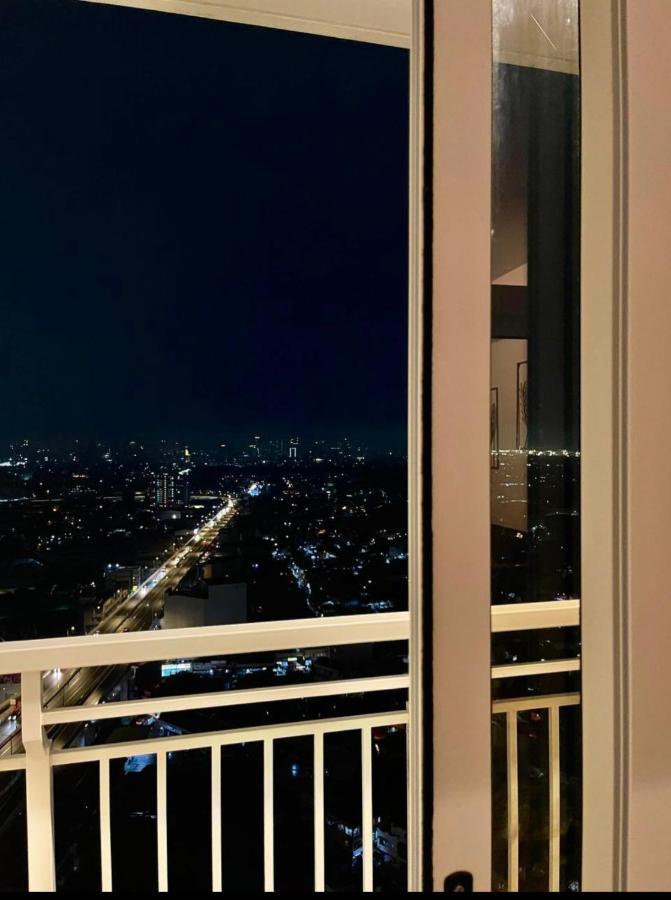 The Celandine By Dmci Homes Caloocan Экстерьер фото